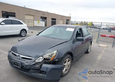 2006 Honda Accord 2.4 Ex из США, поврежденный, VIN 1HGCM56846A013169